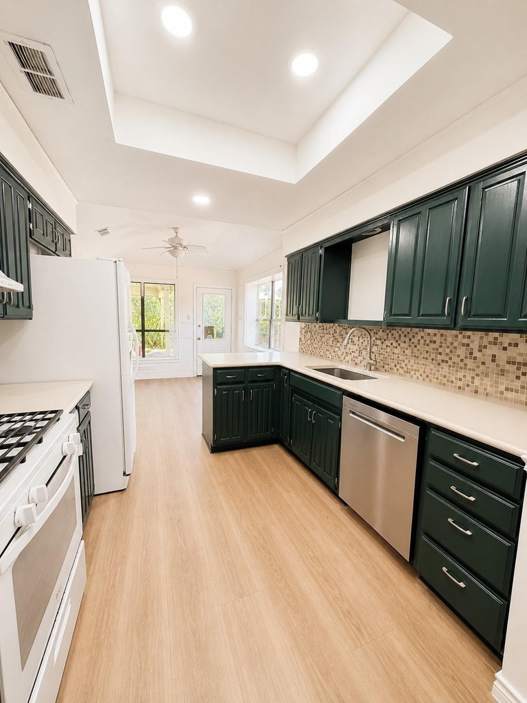 1213 Parkrow Place - Photo 6