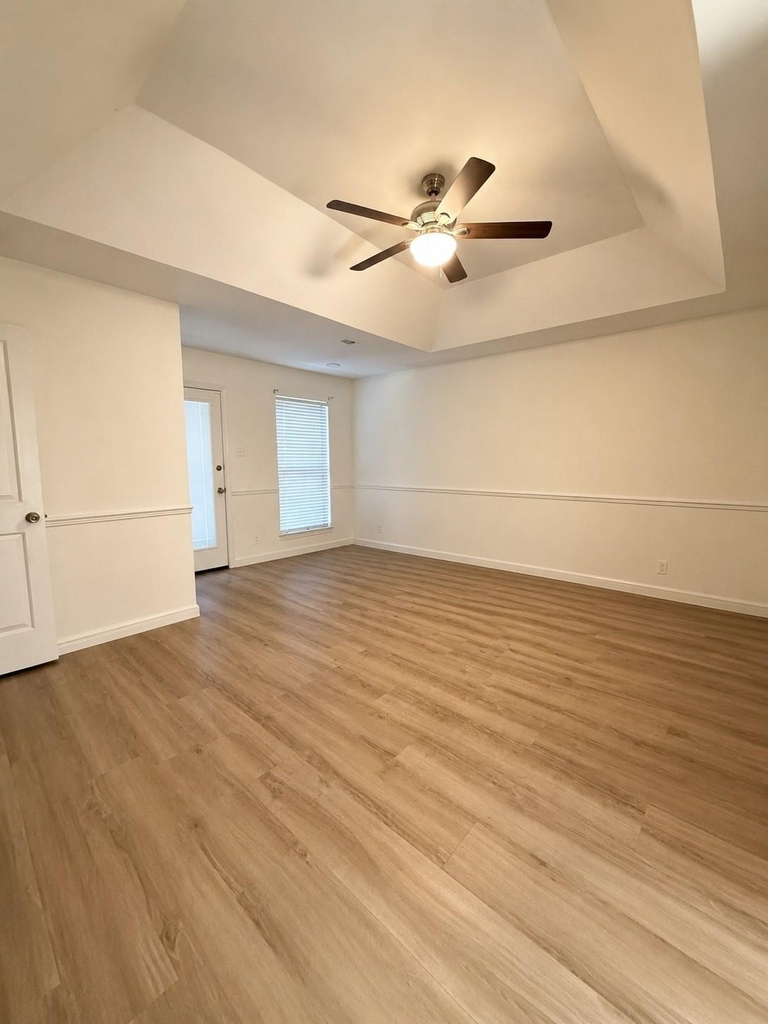 1213 Parkrow Place - Photo 18