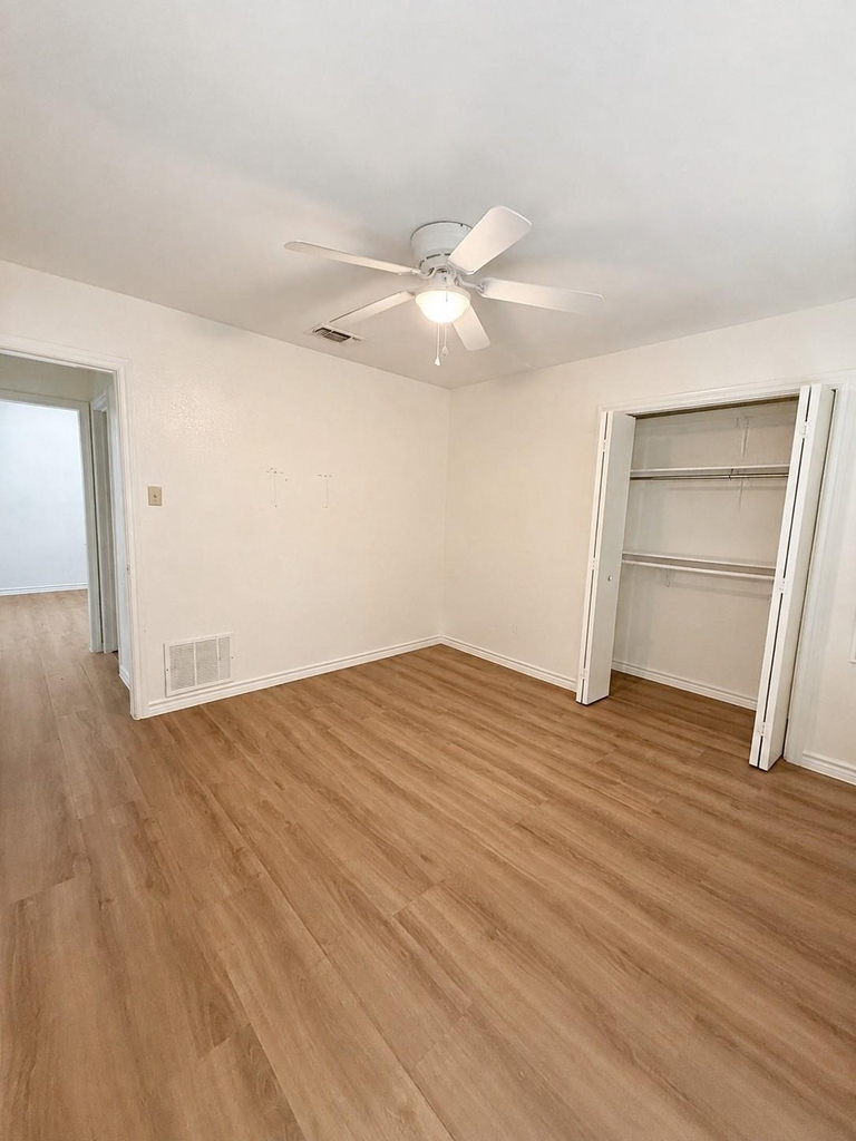 1213 Parkrow Place - Photo 23