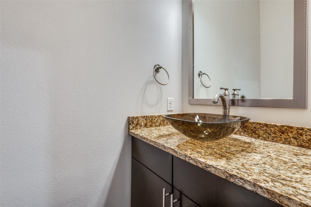 3200 Ross Avenue - Photo 15
