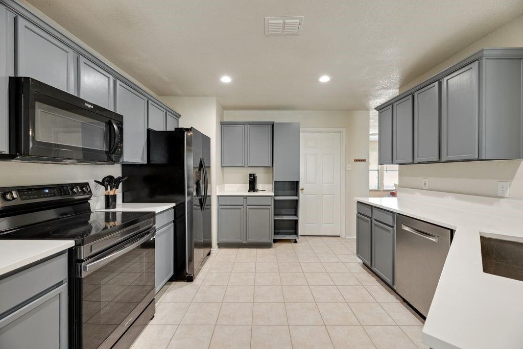 1421 Laurel Hall Lane - Photo 3