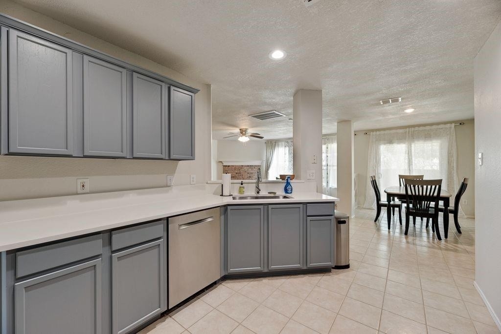 1421 Laurel Hall Lane - Photo 5