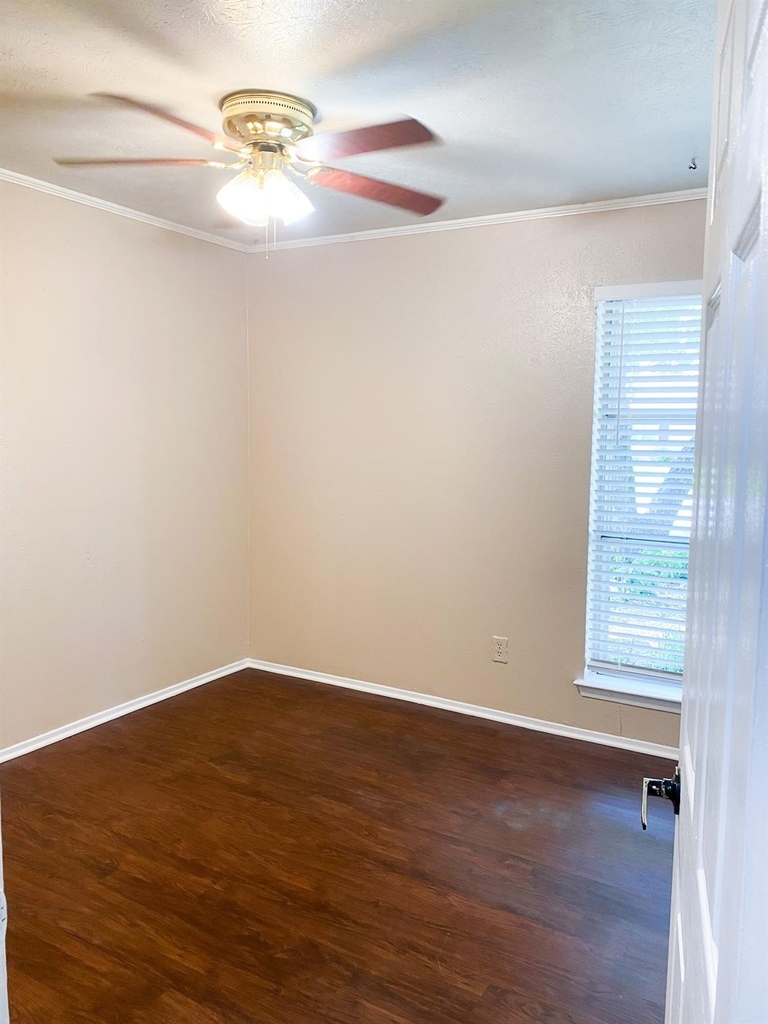 808 E Heath Street - Photo 15