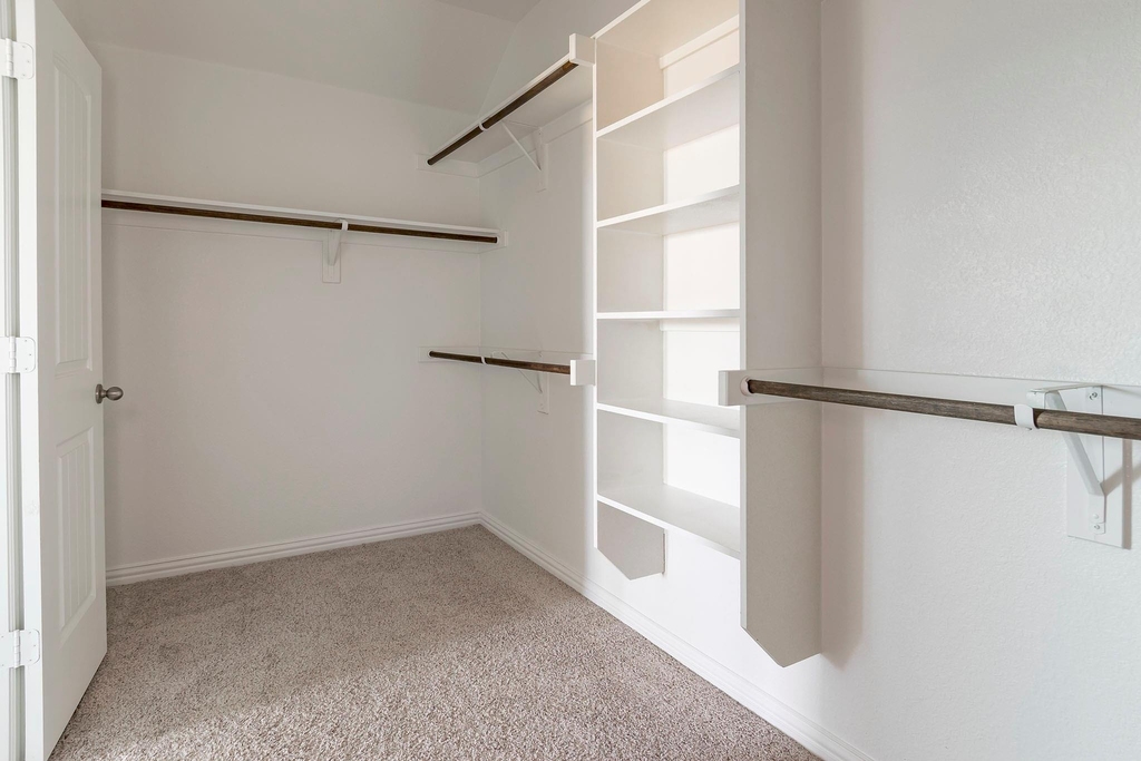 6225 Sutton Fields Trail - Photo 17