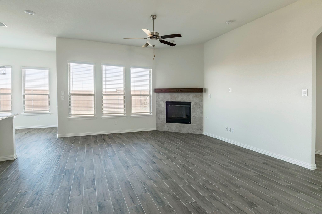 6225 Sutton Fields Trail - Photo 5