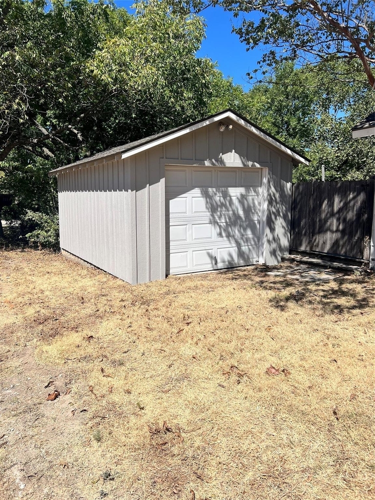 303 N 4th Street - Photo 12