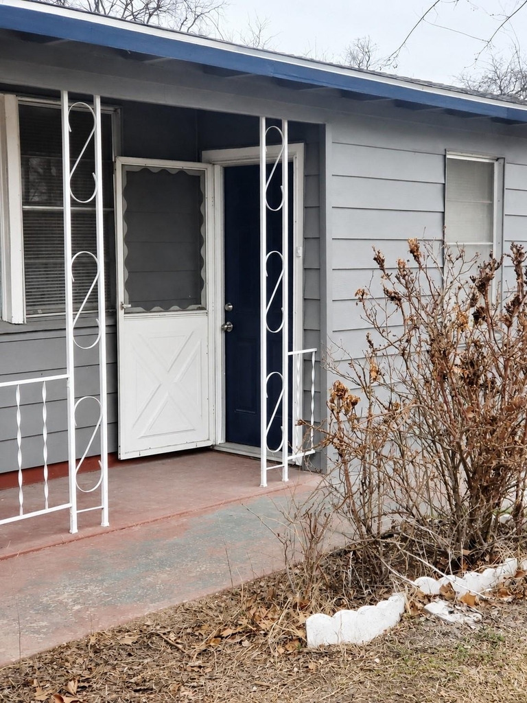 4256 Standish Road - Photo 0