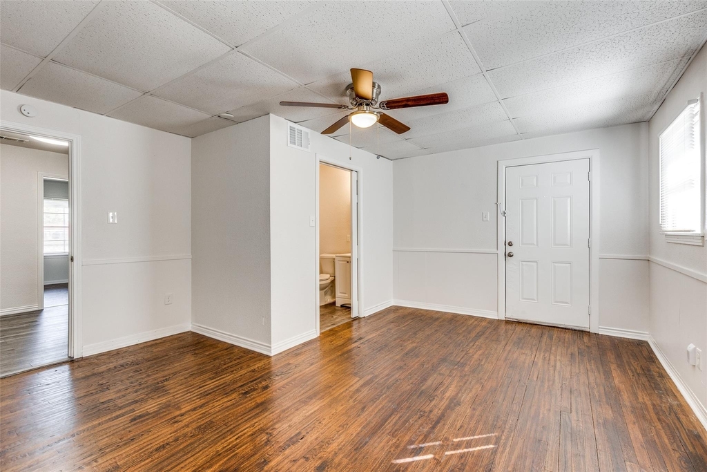 4256 Standish Road - Photo 5