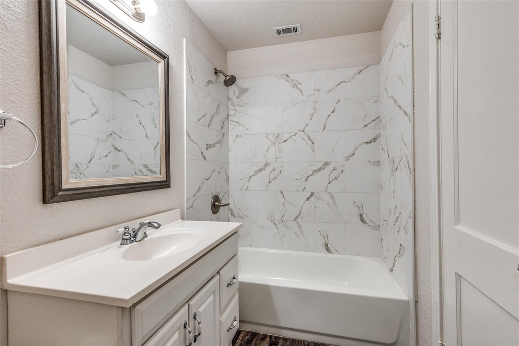 4256 Standish Road - Photo 8