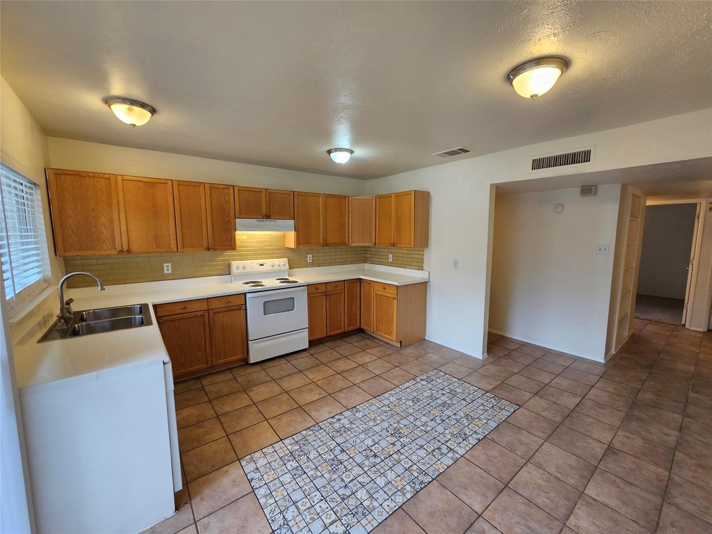 1636 Cumberland Trail - Photo 6
