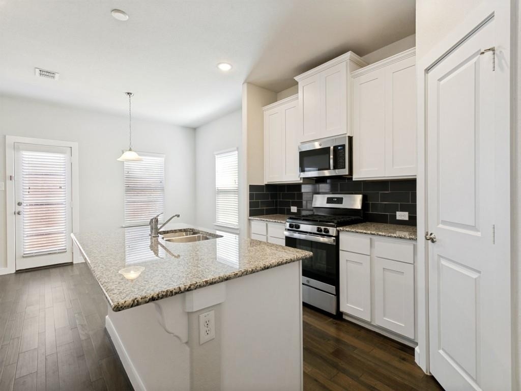 2201 Paxton Way - Photo 12