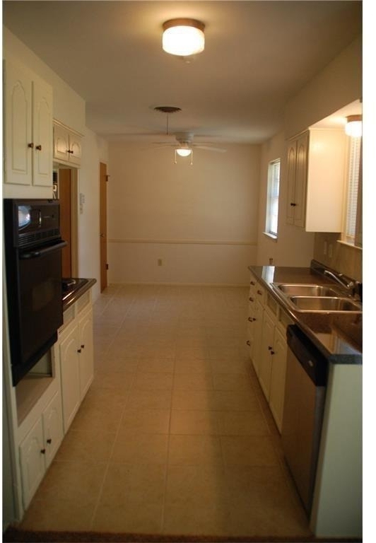 409 Wilshire Drive - Photo 6