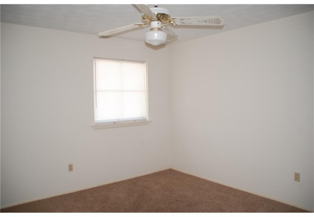 409 Wilshire Drive - Photo 11