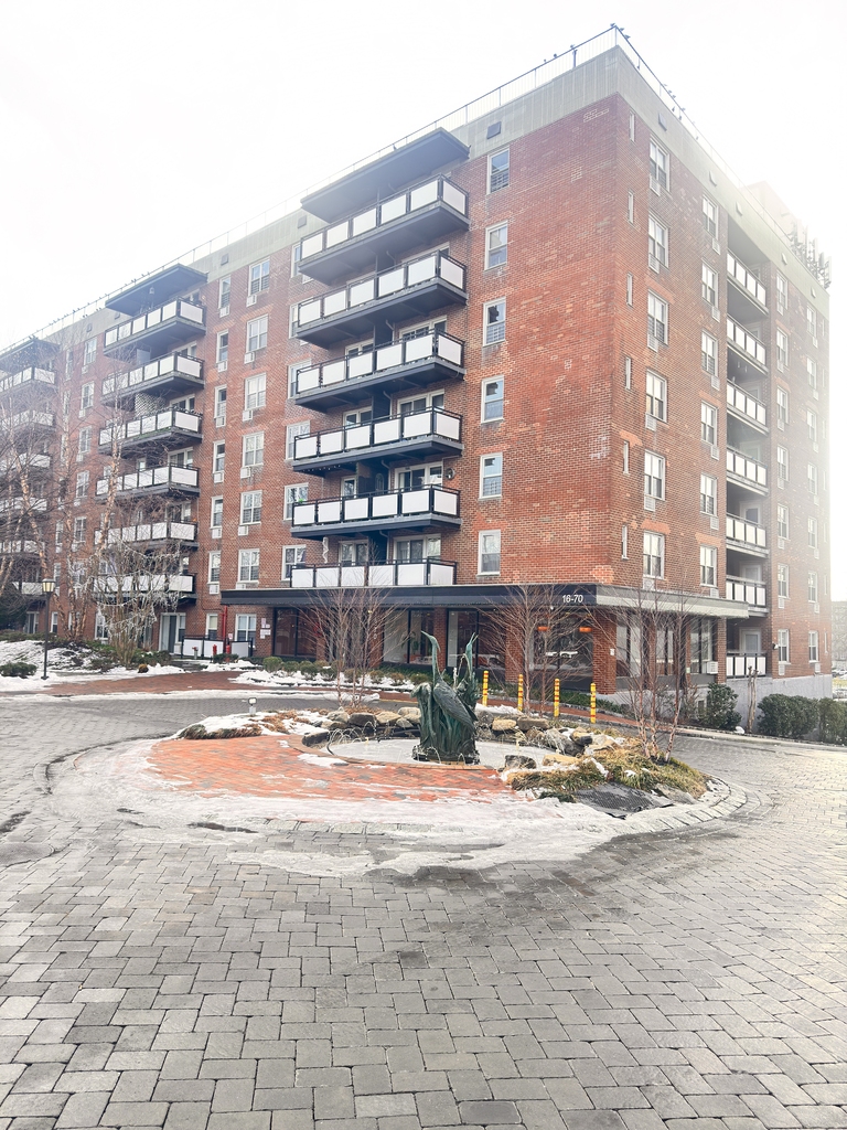 16-70 Bell Boulevard - Photo 0