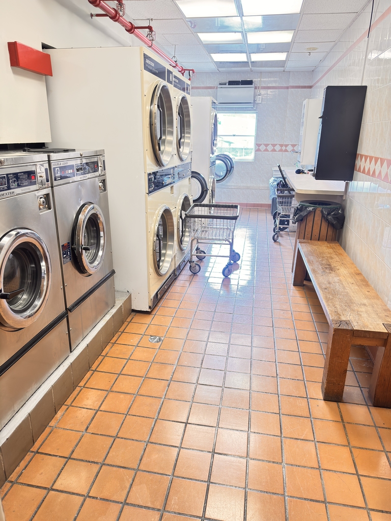 16-66 Bell Boulevard - Photo 1