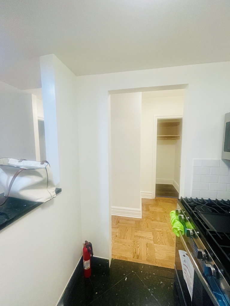  East 79th Street - Photo 6