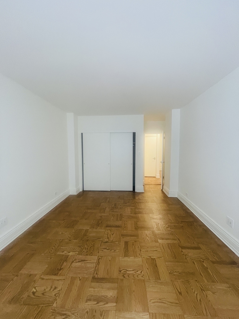  East 79th Street - Photo 8