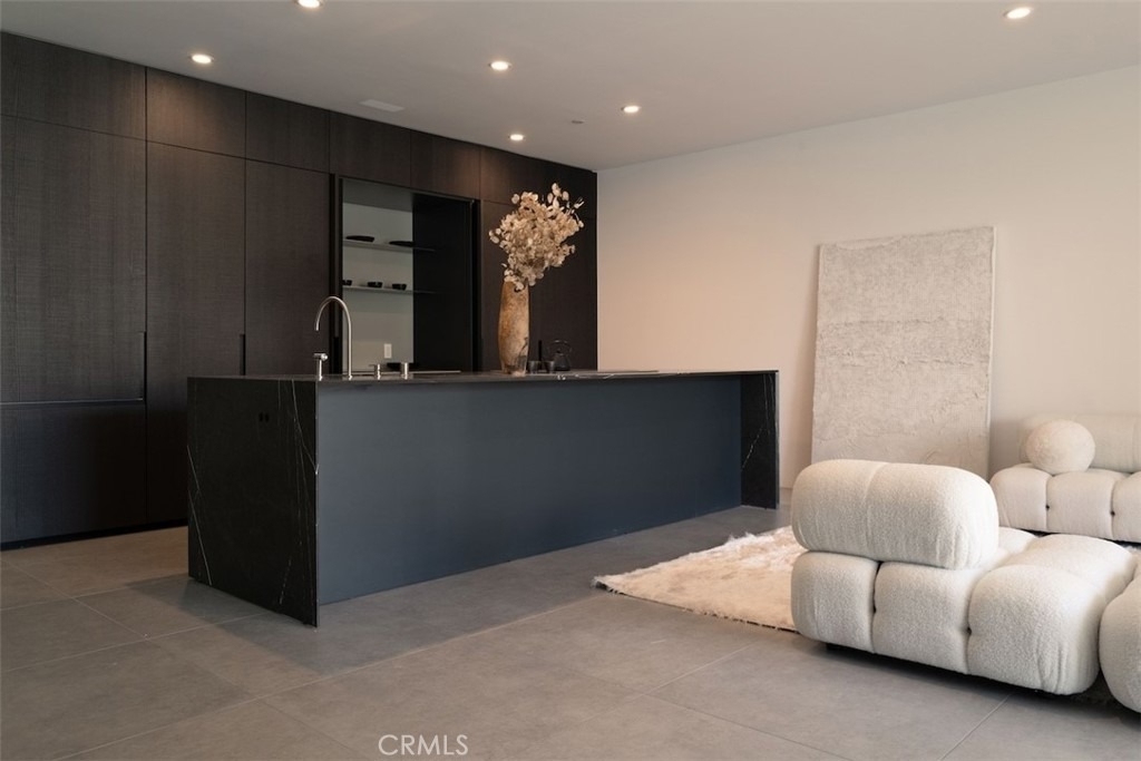838 N Kings Road - Photo 1