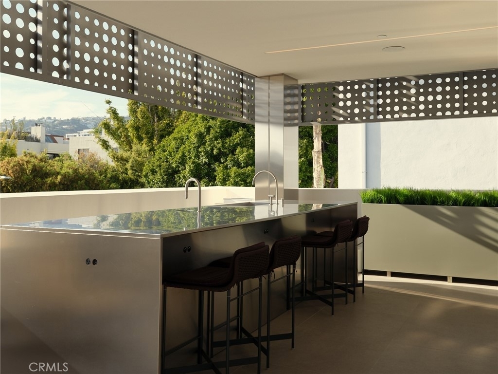 838 N Kings Road - Photo 5