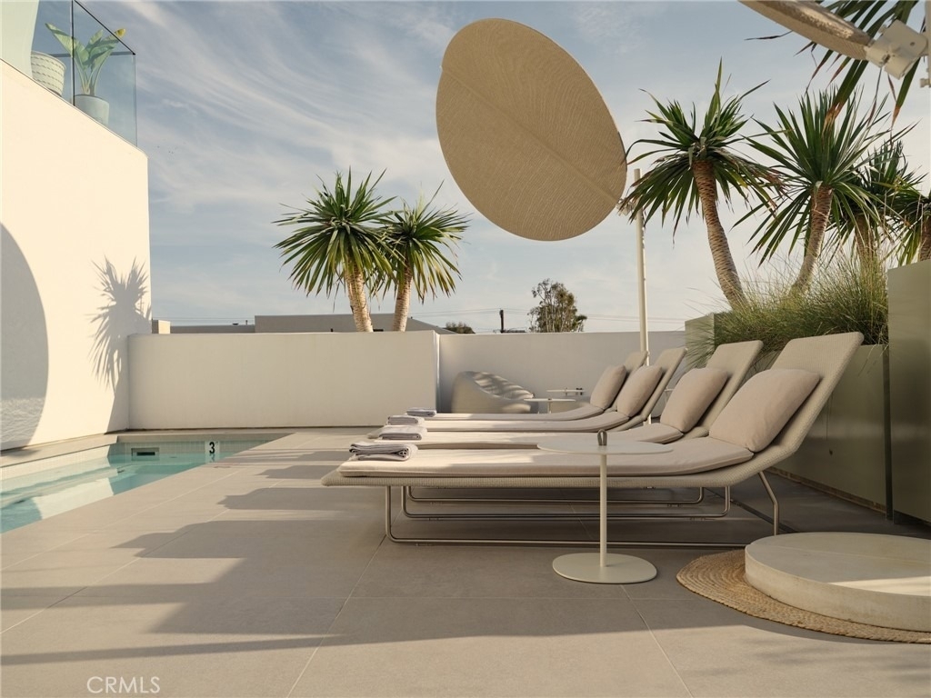 838 N Kings Road - Photo 7