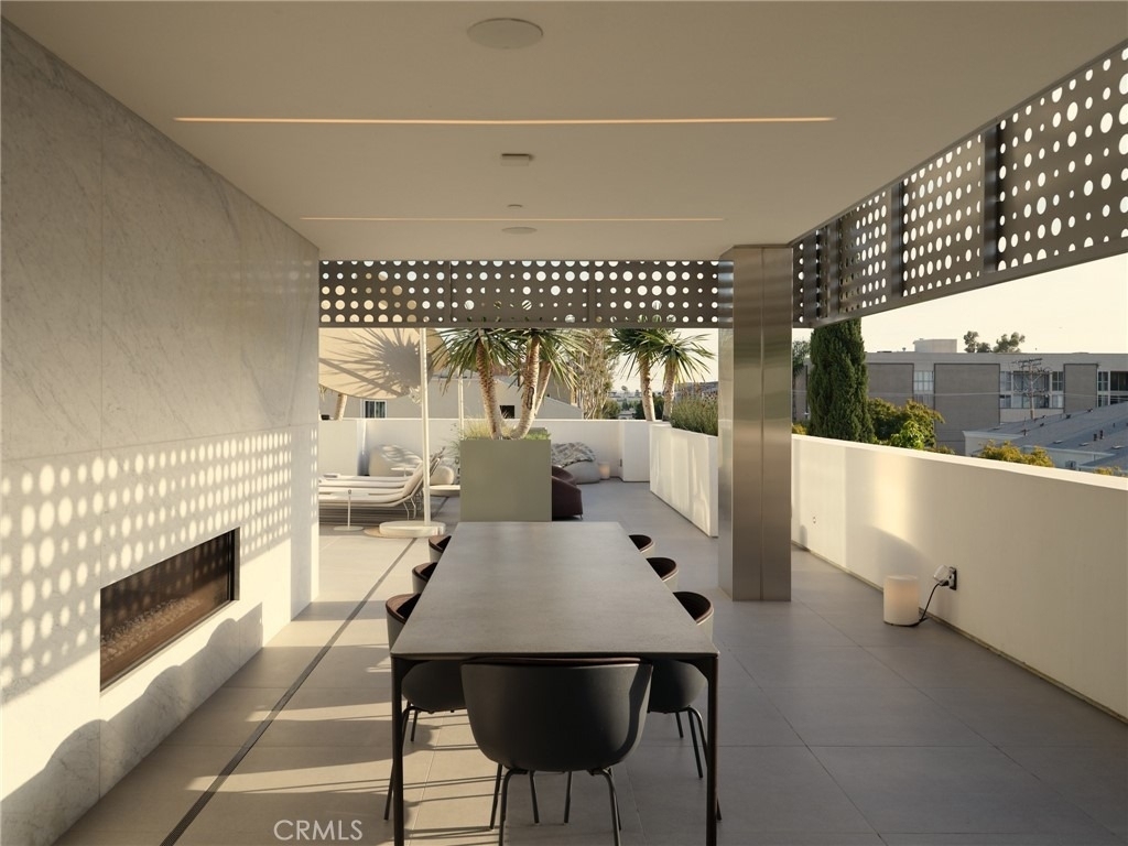 838 N Kings Road - Photo 6