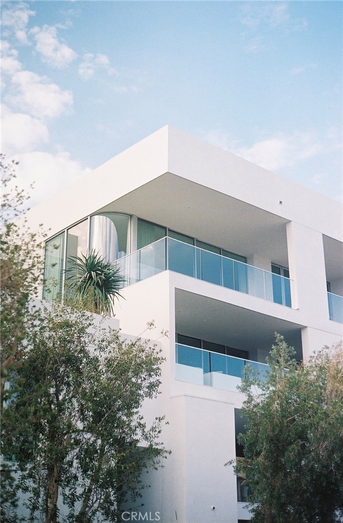 838 N Kings Road - Photo 19