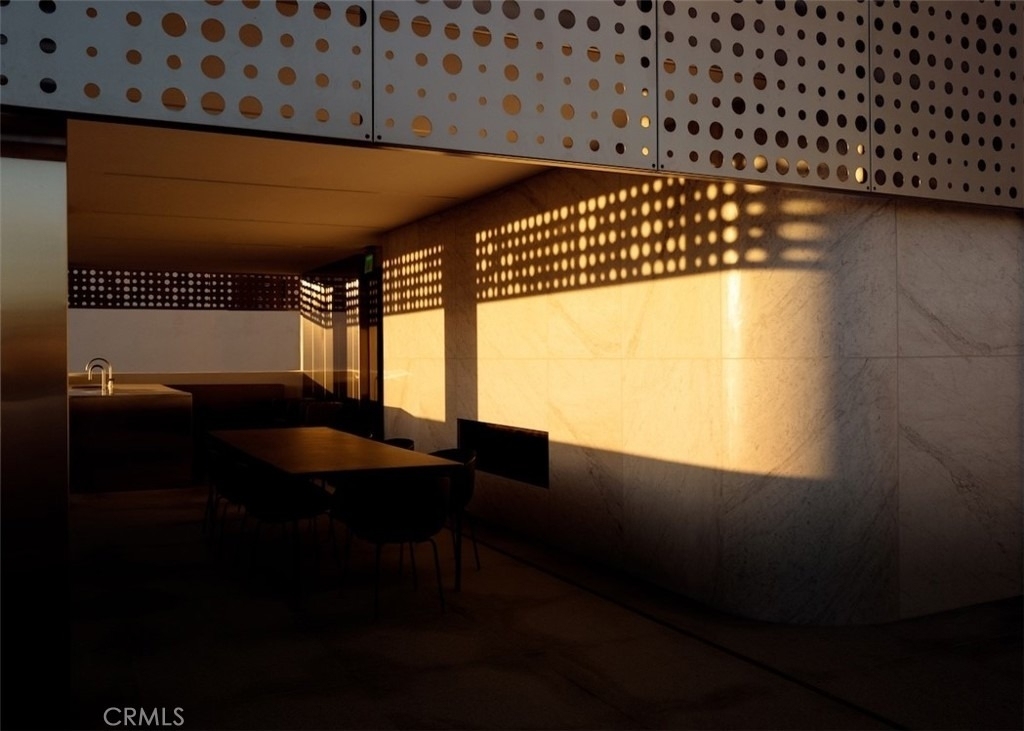 838 N Kings Road - Photo 10