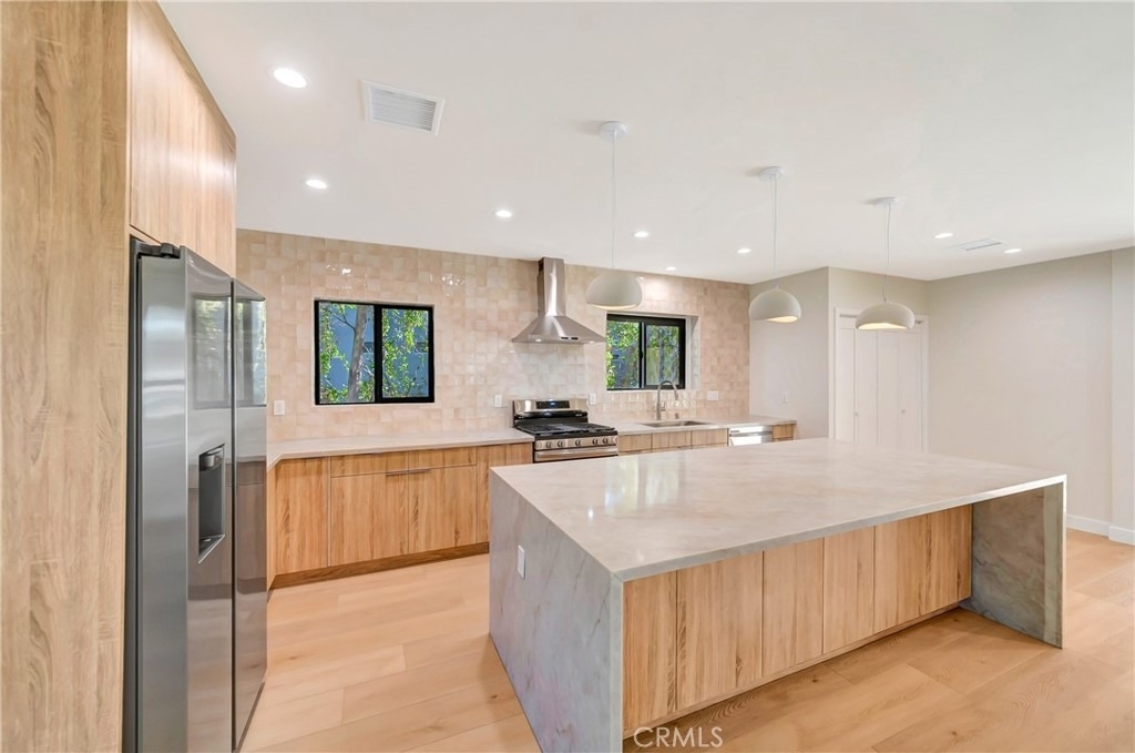 4419 Tyrone Street - Photo 10
