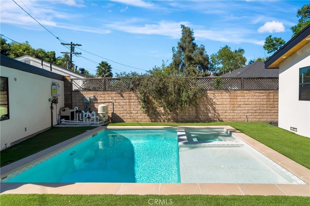 4419 Tyrone Street - Photo 36