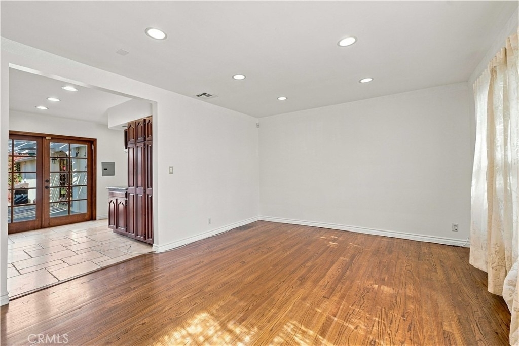 5017 Rubio Avenue - Photo 6