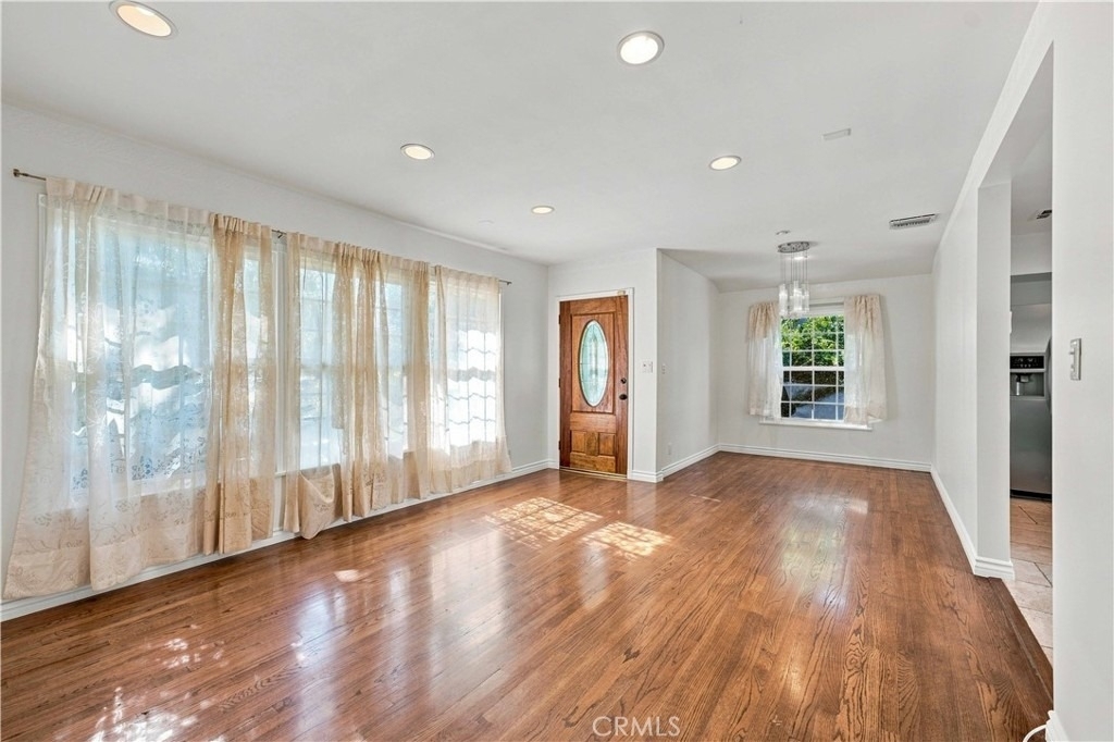5017 Rubio Avenue - Photo 4