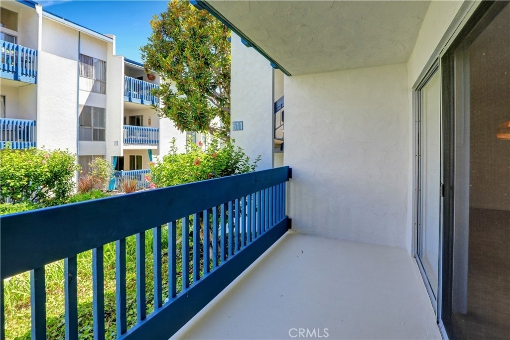 611 S Prospect - Photo 3