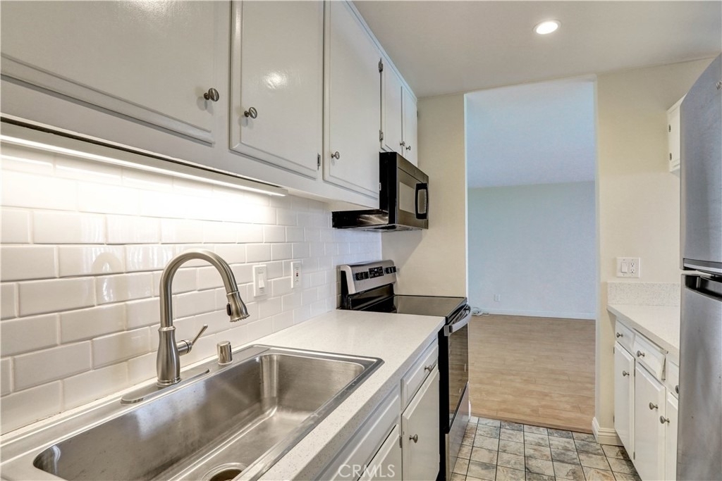 611 S Prospect - Photo 13
