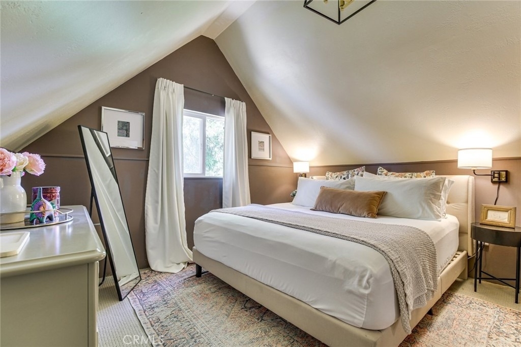 652 E Victoria Court - Photo 11