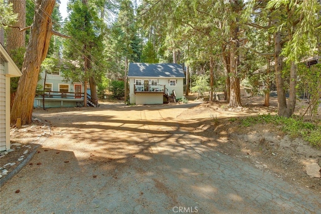 652 E Victoria Court - Photo 21