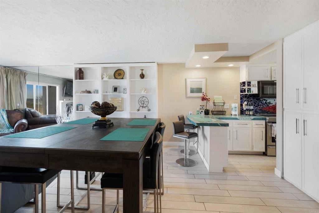 1502 Seacoast Drive - Photo 2
