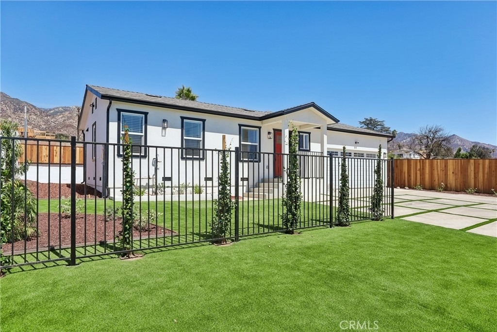 23 E Pine Street - Photo 1