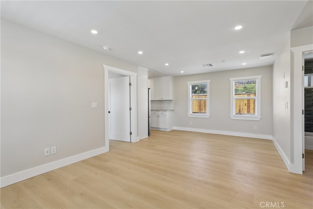 23 E Pine Street - Photo 2