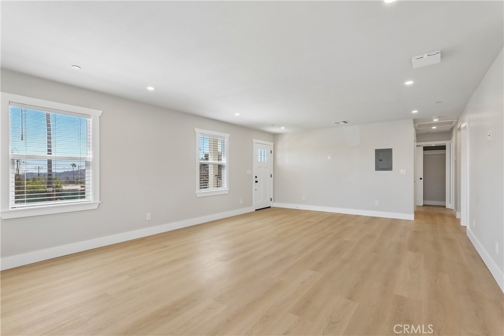 19 E Pine Street - Photo 3
