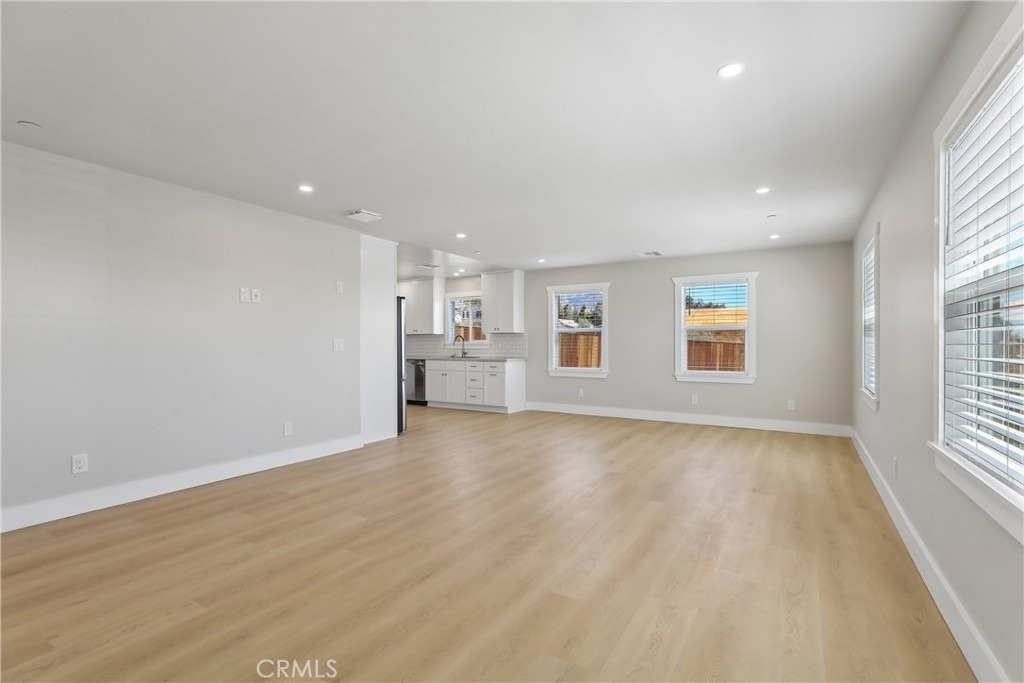 19 E Pine Street - Photo 2