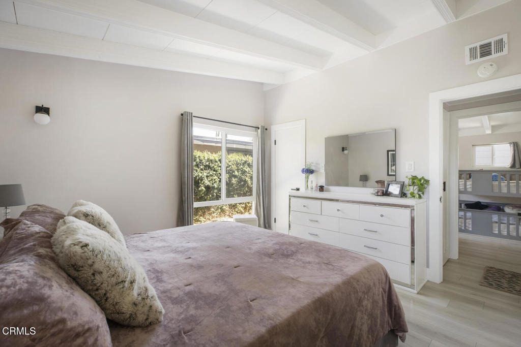 863 S Vecino Drive - Photo 16