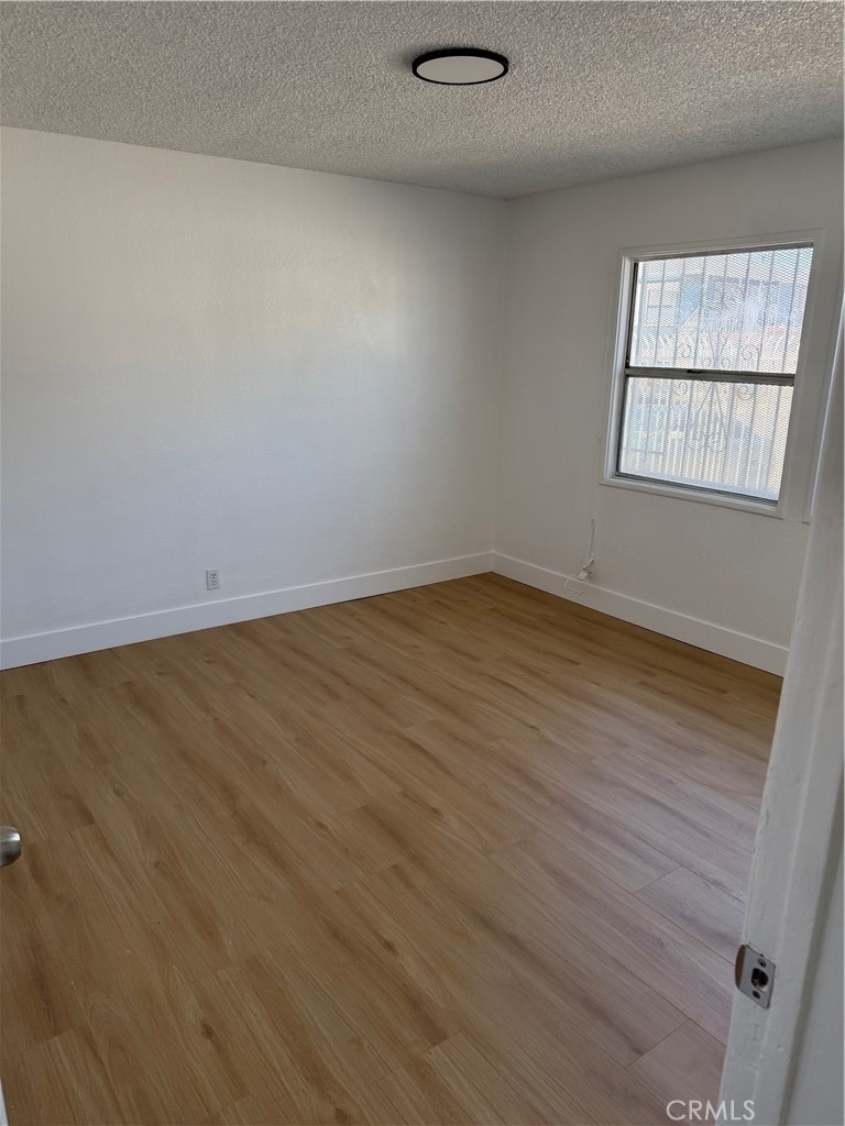 1024 W Reeve - Photo 5