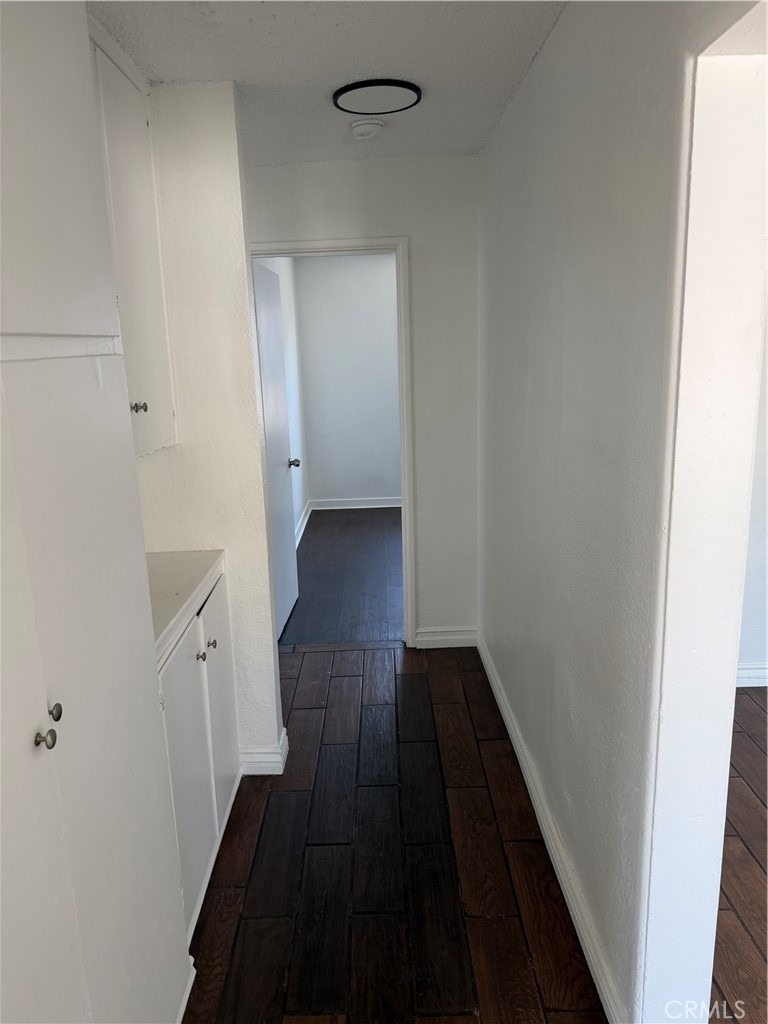 1024 W Reeve - Photo 3