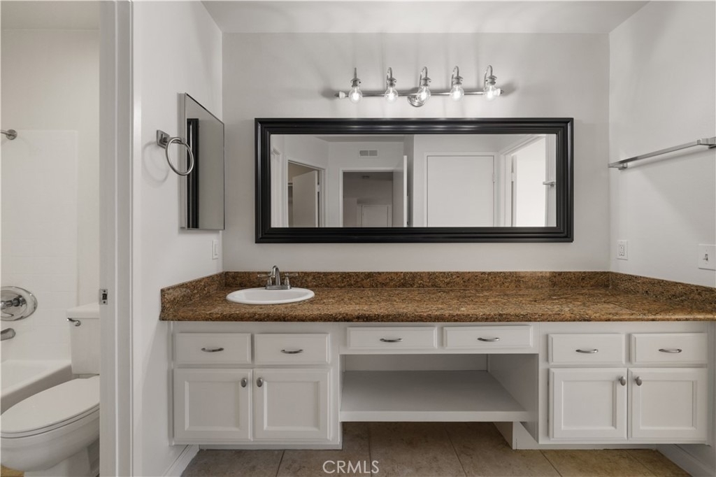 25671 Le Parc - Photo 16