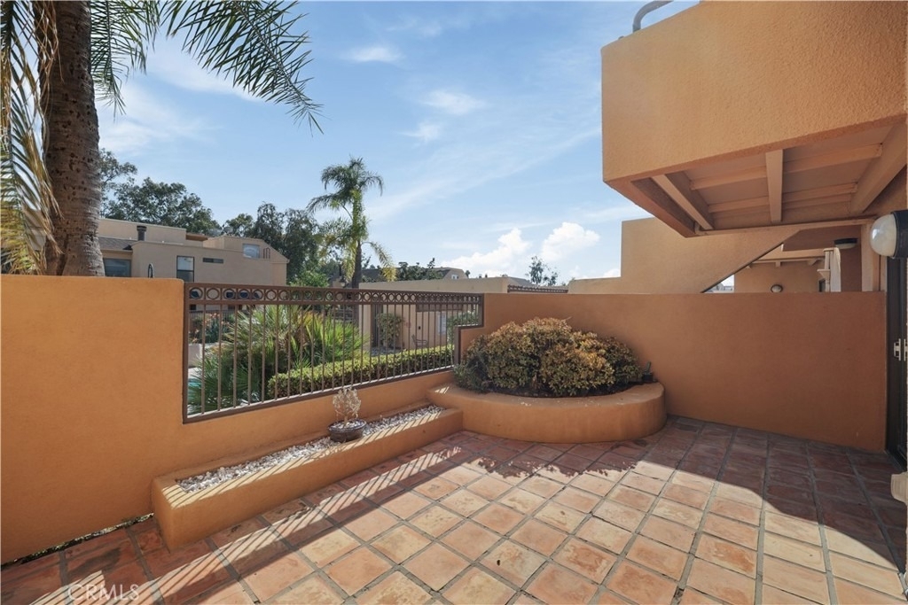 25671 Le Parc - Photo 20