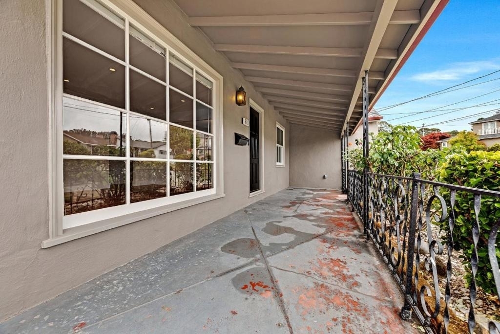 619 Juanita Avenue - Photo 3