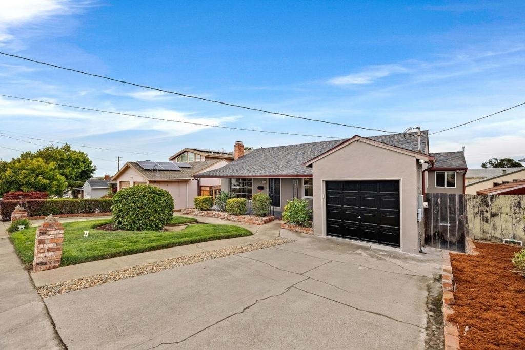 619 Juanita Avenue - Photo 1