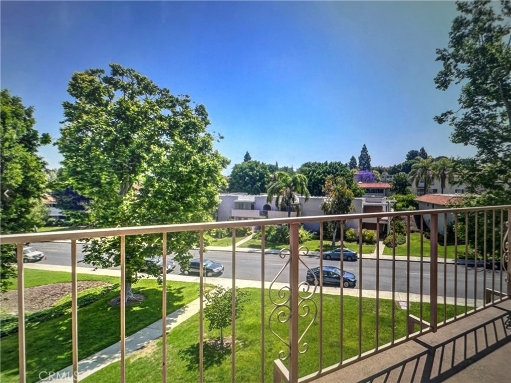 2396 W Via Mariposa W - Photo 1