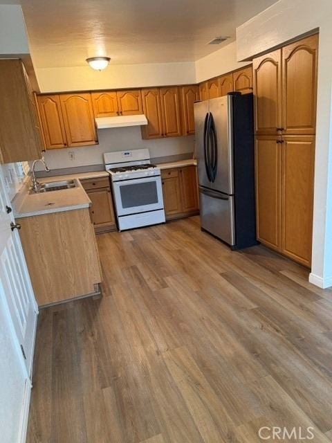 4372 Valley View - Photo 1