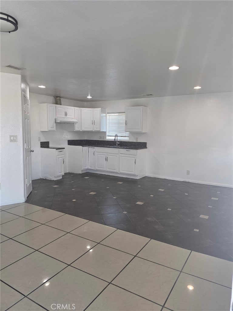 10674 Locust Ave. - Photo 5